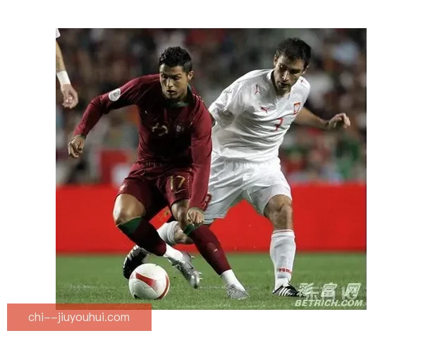 扬科托右路插上助攻展现犀利突破创造关键进攻机会